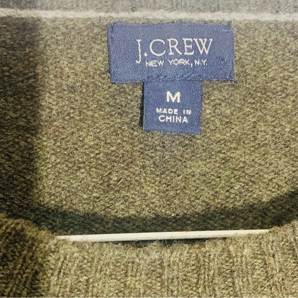 J. Crew Men's Lambs Wool Dark Green Sweater SZ M - Picture 2 of 5